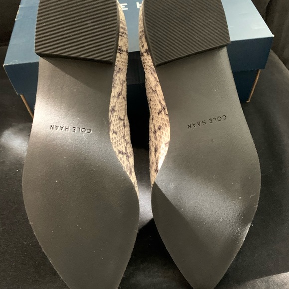 Cole Haan Hara Snake Print Bootie Size 8.5 - Picture 5 of 6
